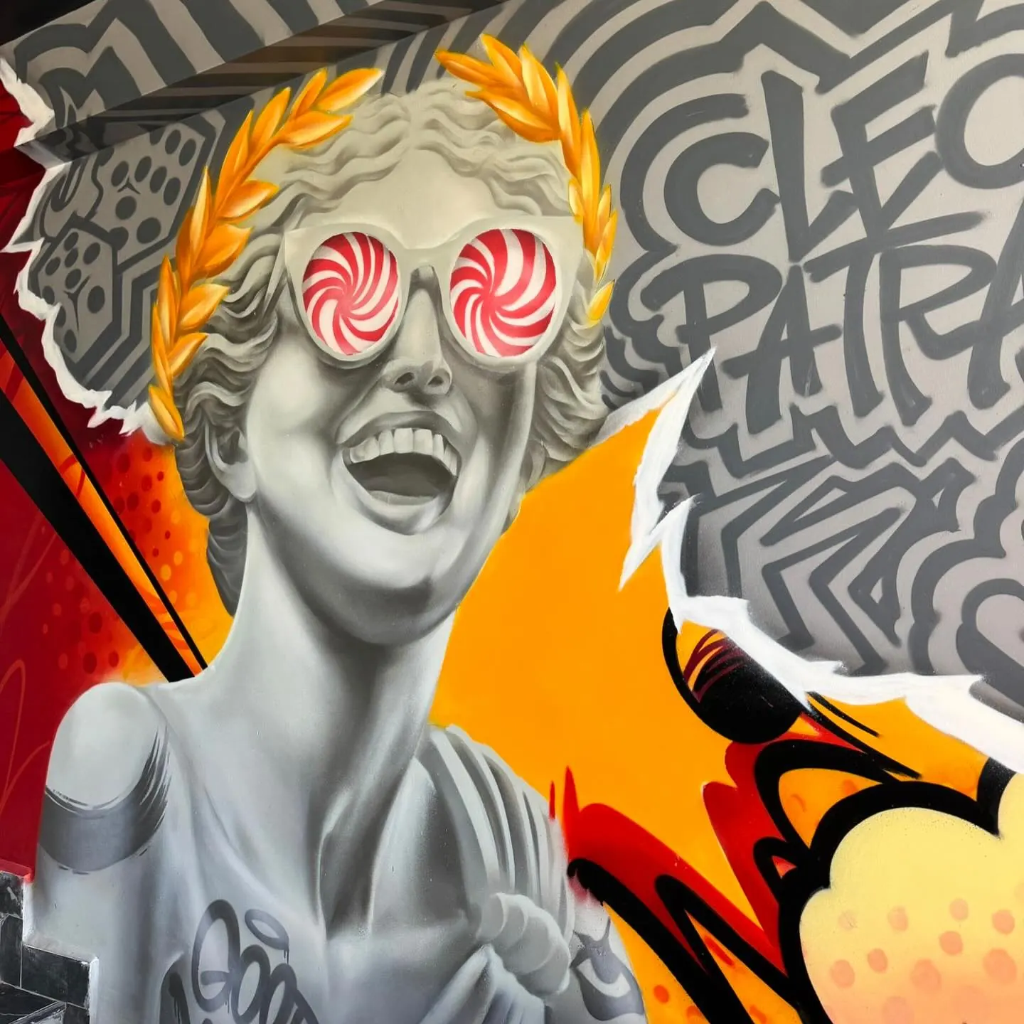 Cleopatra Ink, çalışmadan bir detay